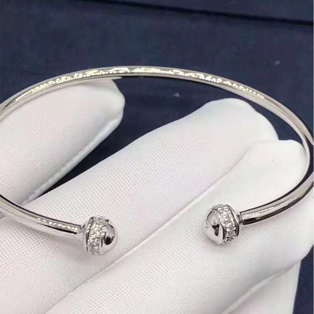 Piaget Possession Abrir pulseira em ouro 18K branco com diamantes