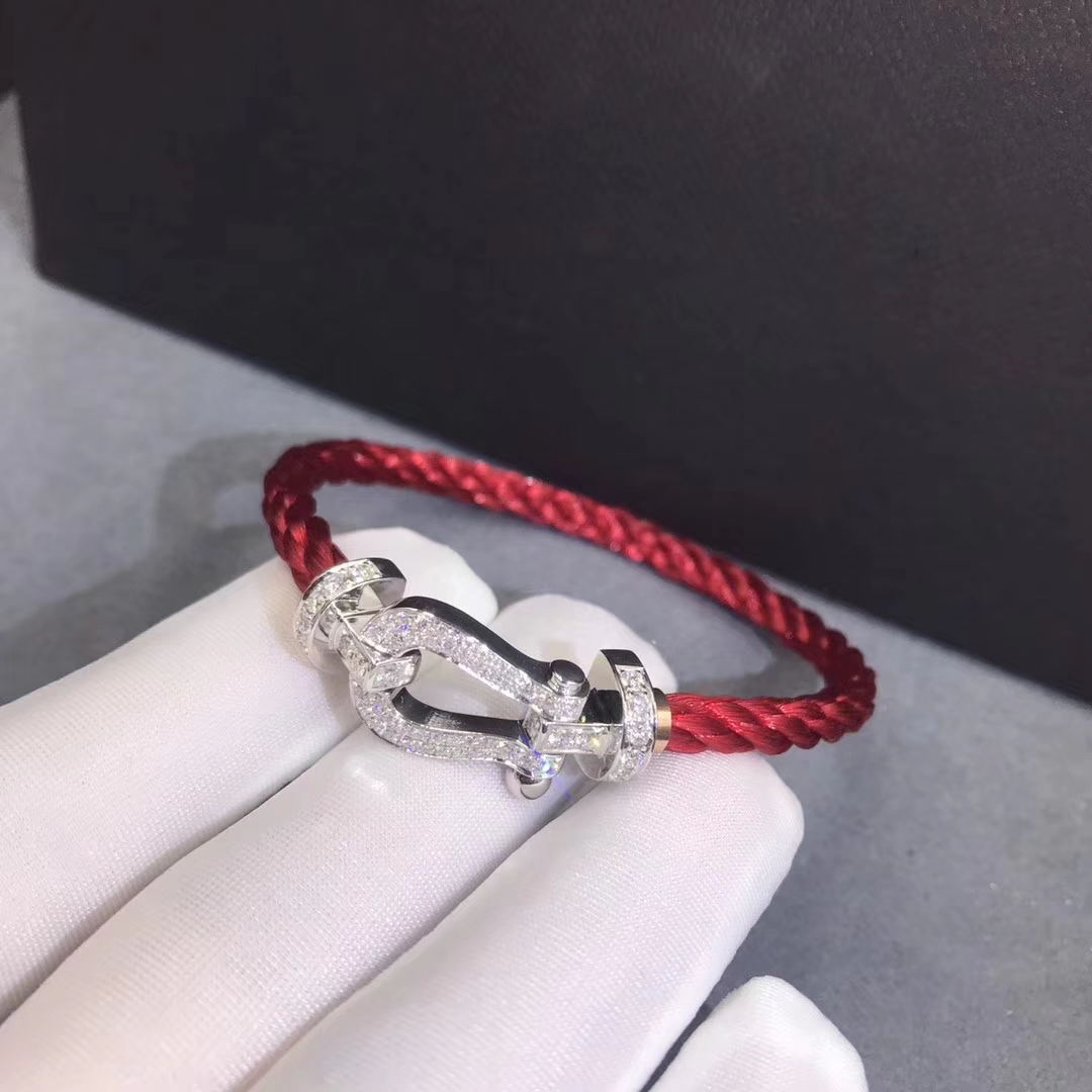 Fred Kraft 10 Armband 18kt Weissgold mit Pavé-Diamanten und Rot Textilien Kabel