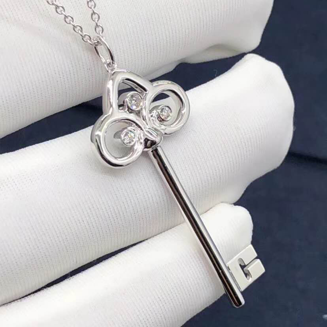Tiffany Флер-де-Лис Ключ ожерелье 18kt белое золото с бриллиантами