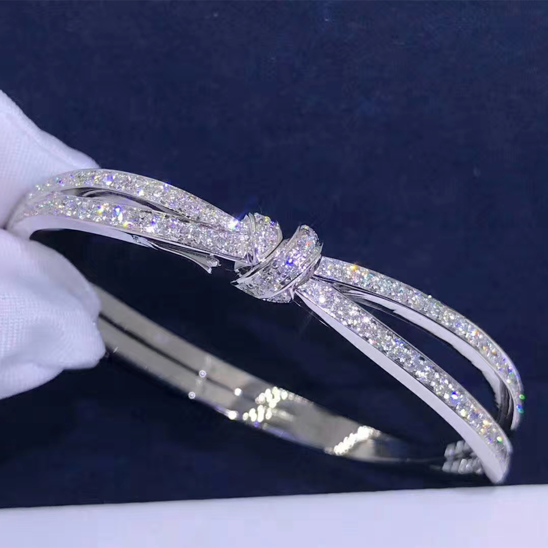 Diseñador de Chaumet Liens Séduction brazalete de oro blanco totalmente engastado con diamantes
