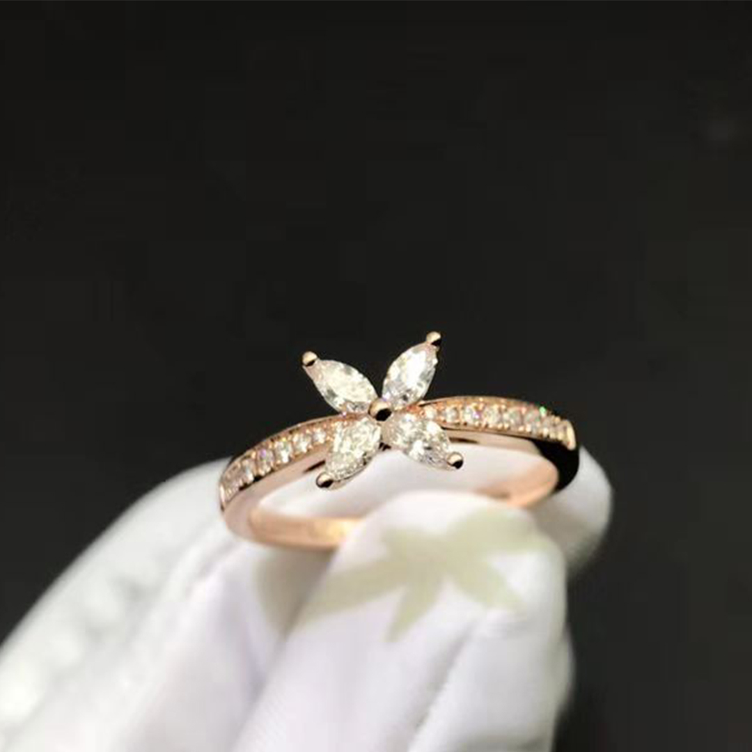 Bague Tiffany Victoria en or rose 18 carats avec diamants